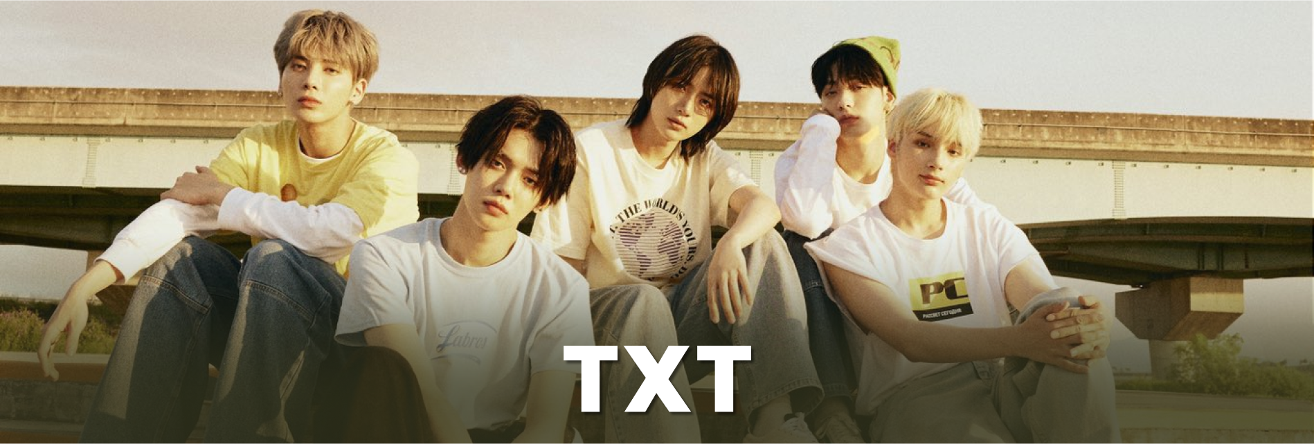 TXT group photo
